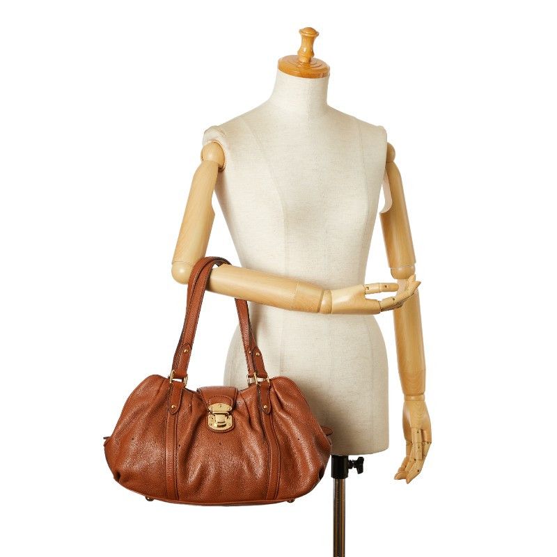 Louis Vuitton Louis Vuitton Louis Vuitton Monogram Mahina Lunar PM Handbag M97052 Others Handbag M97052 in Very Good Condition Size ONE SIZE - 11 Thumbnail