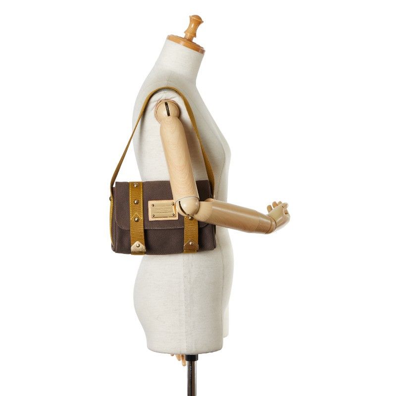 Louis Vuitton Louis Vuitton Louis Vuitton Antigua Sac Rabat Canvas Shoulder Bag M40072 Canvas Shoulder Bag M40072 in Very Good Condition Size ONE SIZE - 10 Thumbnail