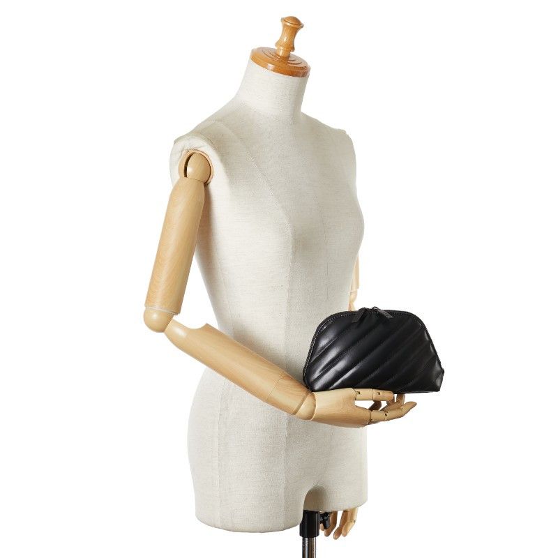 Yves Saint Laurent Yves Saint Laurent Yves Saint Laurent Quilted Polyurethane Pouch Plastic Vanity Bag in Excellent Condition Size ONE SIZE - 12 Thumbnail