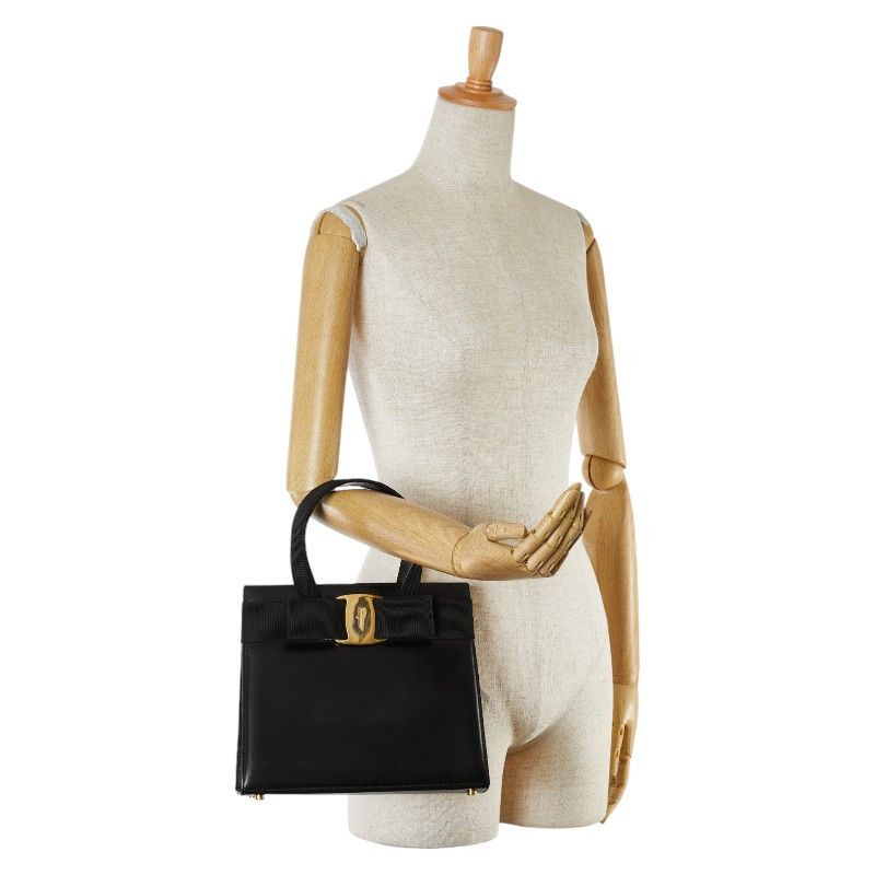 Salvatore Ferragamo Salvatore Ferragamo Salvatore Ferragamo Vara Ribbon Leather Handbag BA214178 Leather Handbag BA214178 in Very Good Condition Size ONE SIZE - 10 Thumbnail
