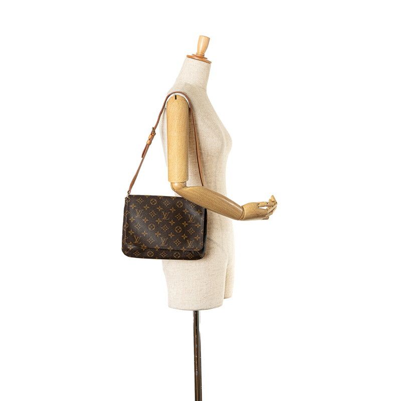 Louis Vuitton Louis Vuitton Louis Vuitton Monogram Musette Tango Short Shoulder Bag M51257 Canvas Shoulder Bag M51257 in Very Good Condition Size ONE SIZE - 7 Thumbnail