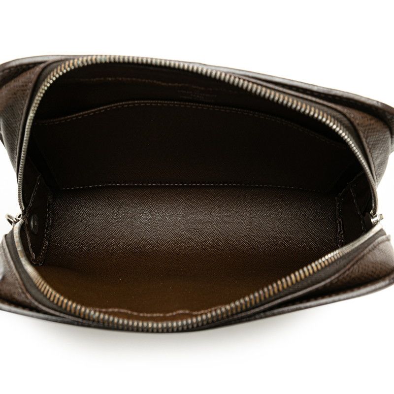 Louis Vuitton Louis Vuitton Louis Vuitton Taiga Baikal Leather Clutch Bag M30188 Leather Clutch Bag M30188 in Great Condition Size ONE SIZE - 4 Thumbnail