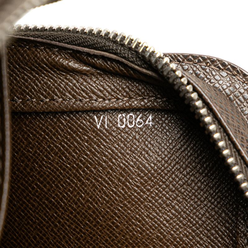Louis Vuitton Louis Vuitton Louis Vuitton Taiga Baikal Leather Clutch Bag M30188 Leather Clutch Bag M30188 in Great Condition Size ONE SIZE - 6 Thumbnail