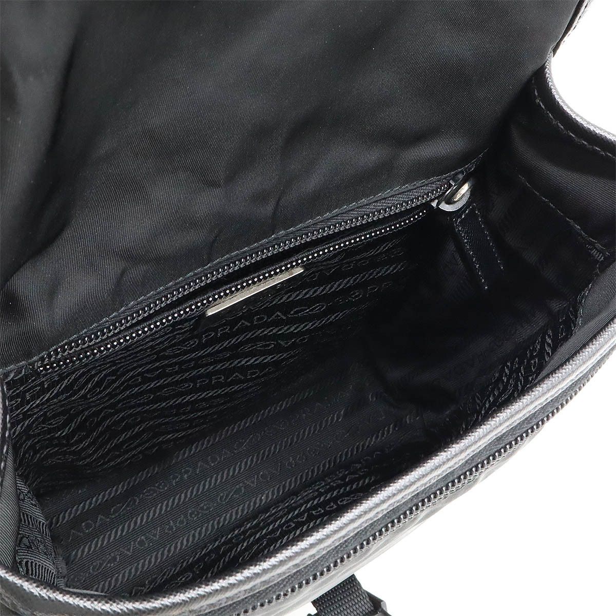 Prada Prada Prada Nylon/Leather Shoulder Bag Pochette V167 Canvas Crossbody Bag V167 in Great Condition Size ONE SIZE - 6 Thumbnail