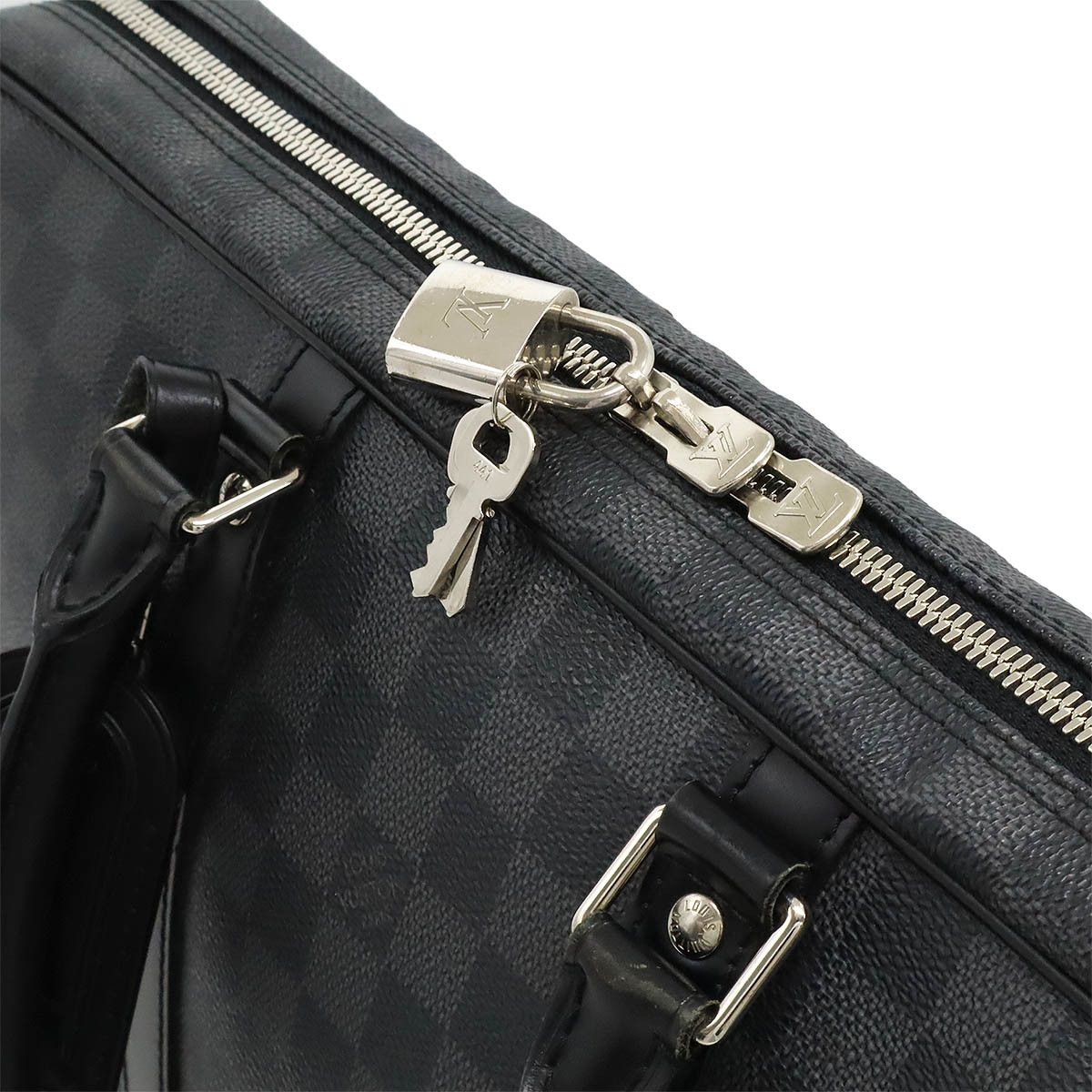 Louis Vuitton Louis Vuitton Louis Vuitton Damier Graphite Business Bag Briefcase N41125 Canvas Business Bag N41125 in Good Condition Size ONE SIZE - 5 Thumbnail