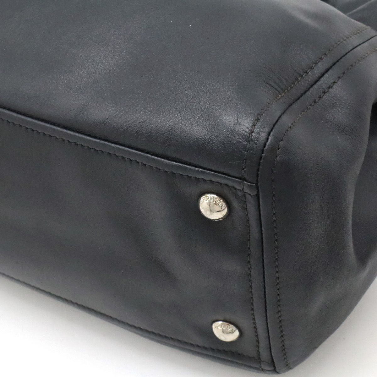 Prada Prada Prada Soft Calf Leather Handbag BN2866 Leather Handbag BN2866 in Great Condition Size ONE SIZE - 3 Thumbnail