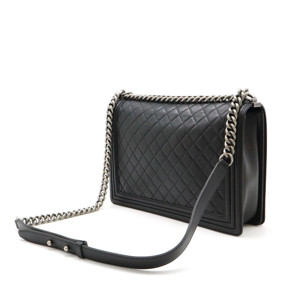 Chanel Chanel Chanel Boy Matelasse Leather Shoulder Bag Leather Shoulder Bag in Great Condition Size ONE SIZE - 2 Thumbnail