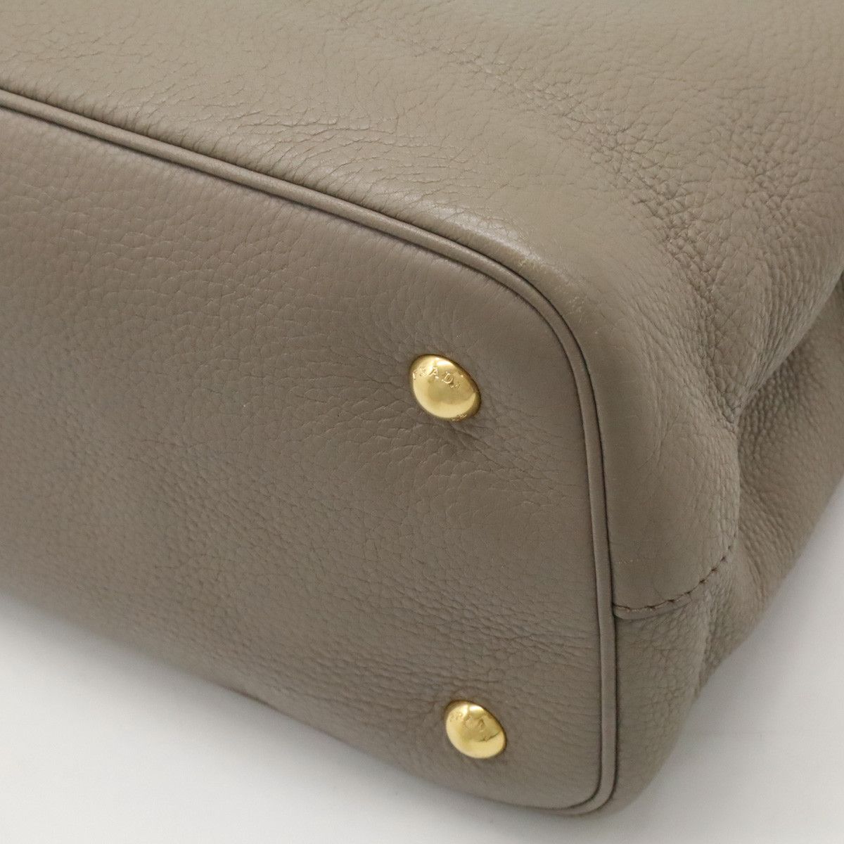 Prada Prada Prada VITELLO PHENIX Leather Handbag 1BA058 Leather Handbag 1BA058 in Great Condition Size ONE SIZE - 3 Thumbnail