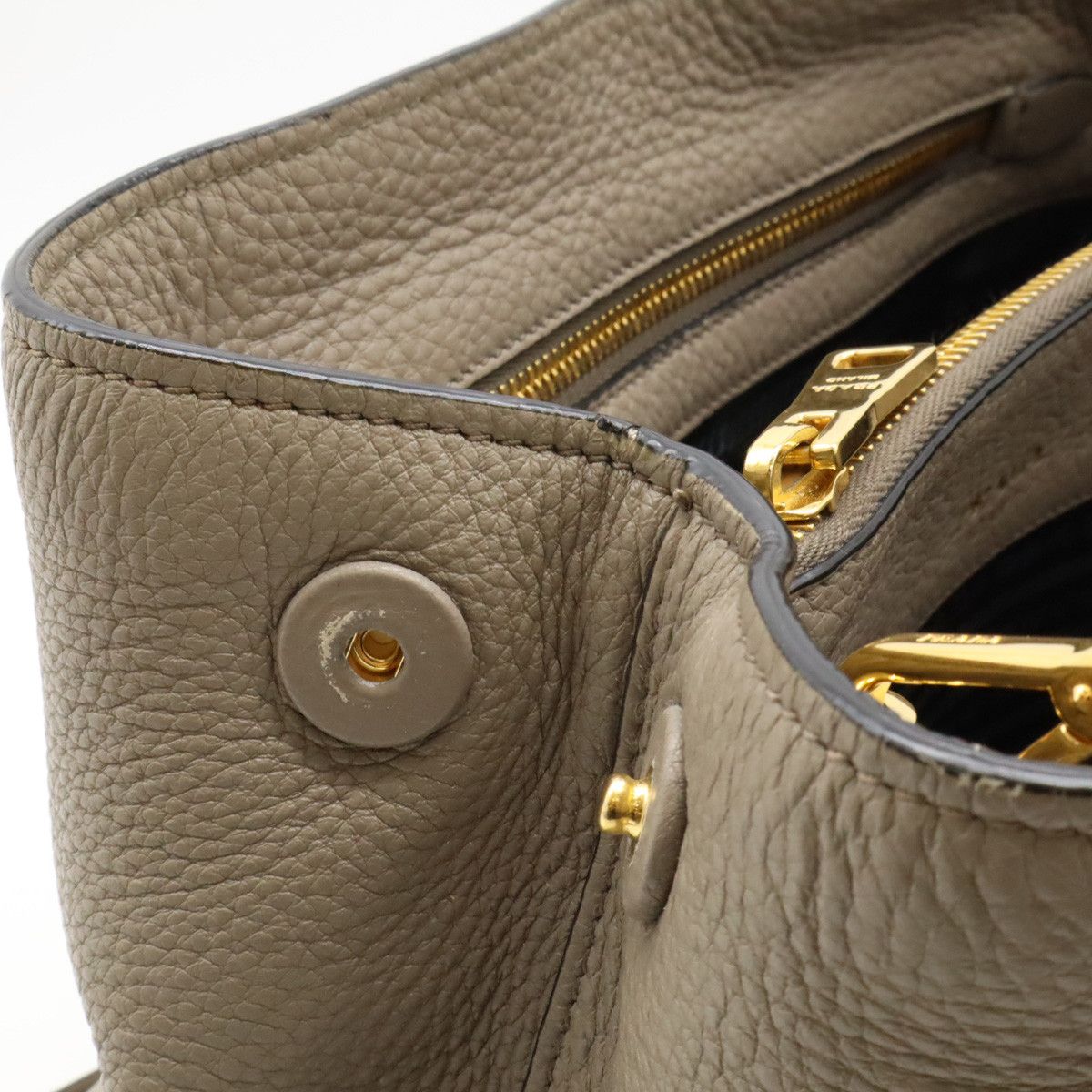 Prada Prada Prada VITELLO PHENIX Leather Handbag 1BA058 Leather Handbag 1BA058 in Great Condition Size ONE SIZE - 7 Thumbnail