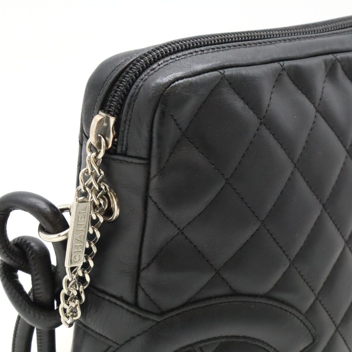 Chanel Chanel Chanel Cambon Line Coco Mark Medium Pochette Shoulder Bag A25178 Leather Crossbody Bag A25178 in Very Good Condition Size ONE SIZE - 4 Thumbnail