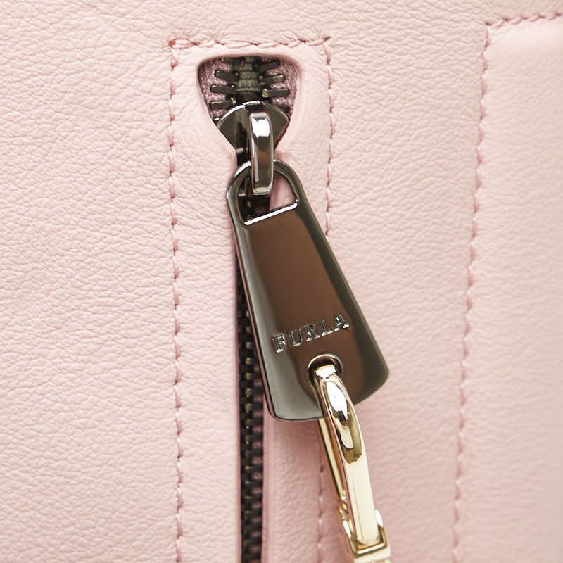 Furla Furla Furla Leather Handbag Chain Shoulder Bag Leather Handbag in Great Condition Size ONE SIZE - 5 Thumbnail