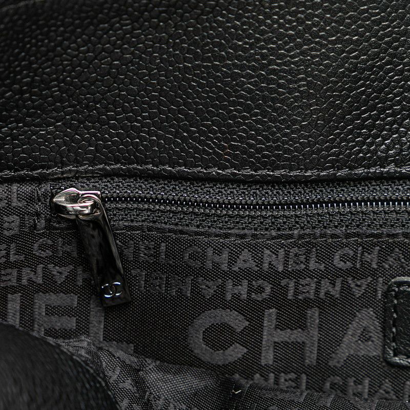 Chanel Chanel Chanel Caviar Skin Chocobar Tote Bag Leather Tote Bag in Very Good Condition Size ONE SIZE - 6 Thumbnail