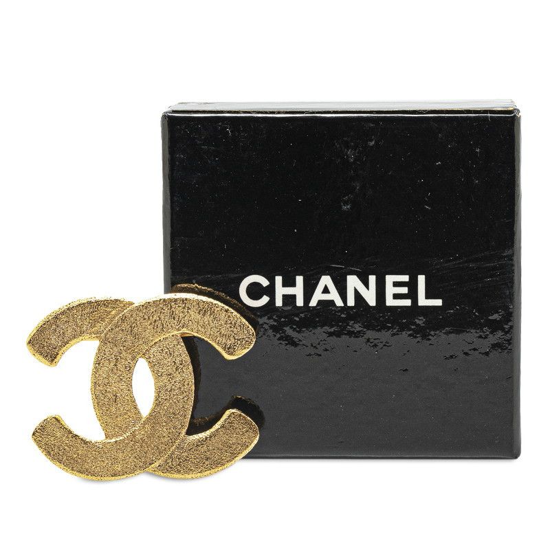 Chanel Chanel Chanel Vintage Gold Plated Brooch Metal Brooch in Great Condition Size ONE SIZE - 5 Thumbnail