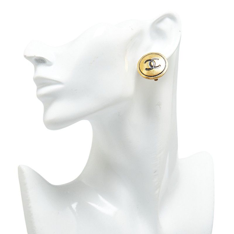 Chanel Chanel Chanel Vintage Coco Mark Button Motif Clip-On Earrings Gold Plated Metal Earrings 93A in Very Good Condition Size ONE SIZE - 5 Thumbnail