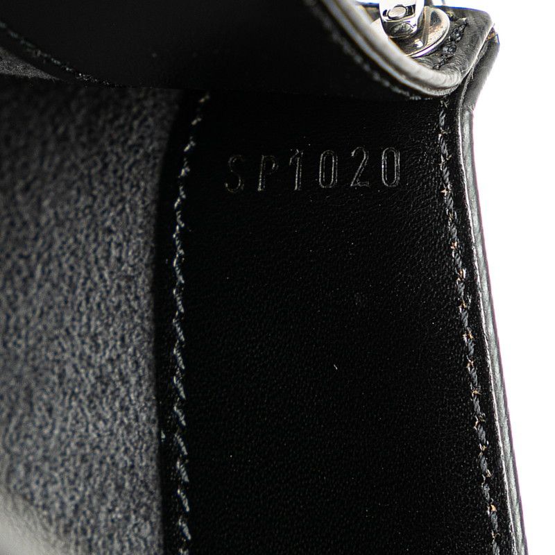 Louis Vuitton Louis Vuitton Louis Vuitton Epi Pochette Demi Lune Handbag M52622 Black Leather Leather Handbag M52622 in Very Good Condition Size ONE SIZE - 7 Thumbnail