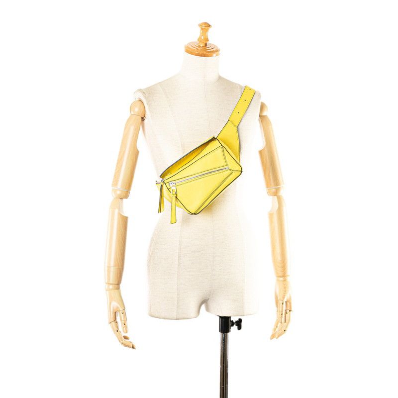 Loewe Loewe Loewe Leather Puzzle Mini Waist Bag Lemon Yellow Leather Belt Bag in Great Condition Size ONE SIZE - 10 Thumbnail