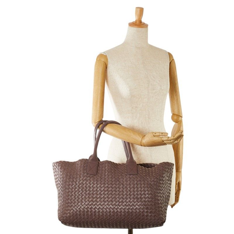 Bottega Veneta Bottega Veneta Bottega Veneta Intrecciato Leather Tote Bag Purple Leather Tote Bag in Very Good Condition Size ONE SIZE - 11 Thumbnail