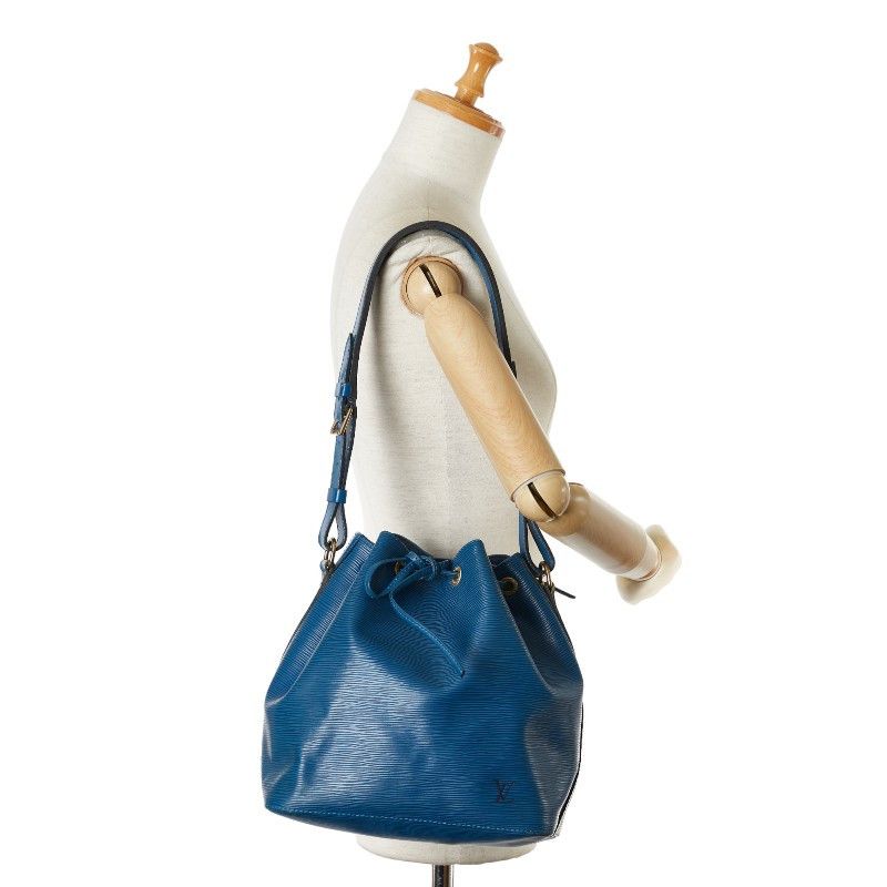Louis Vuitton Louis Vuitton Louis Vuitton Epi Petit Noe Leather Shoulder Bag M44105 Leather Shoulder Bag M44105 in Good Condition Size ONE SIZE - 13 Thumbnail