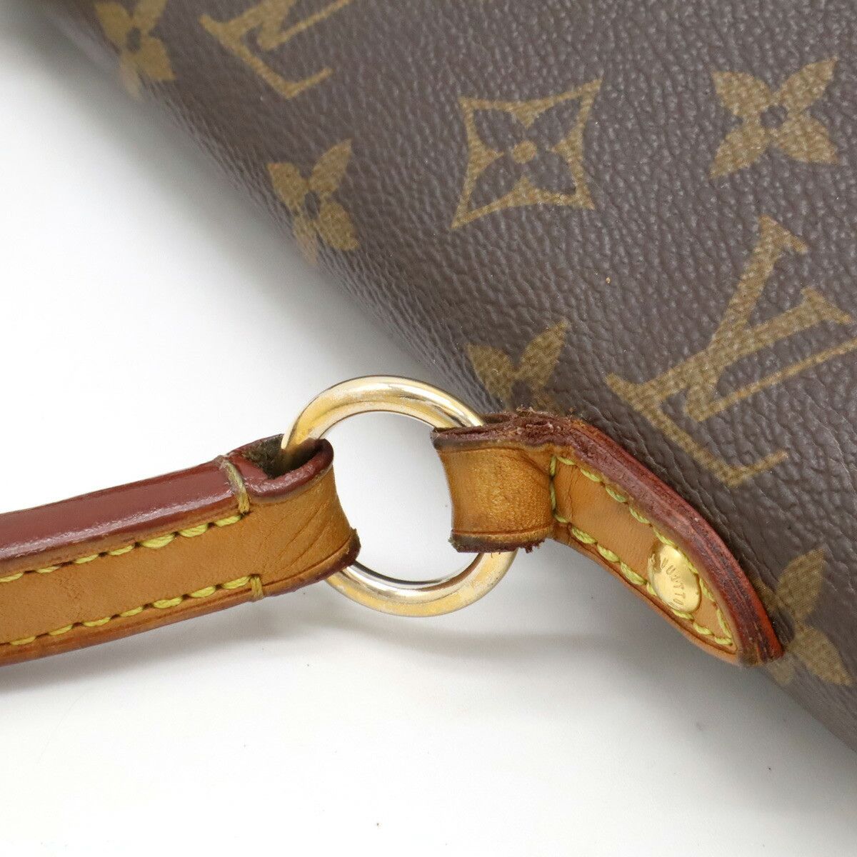 Louis Vuitton Louis Vuitton Louis Vuitton Monogram Cluny BB Handbag M42738 Canvas Handbag M42738 in Good Condition Size ONE SIZE - 6 Thumbnail
