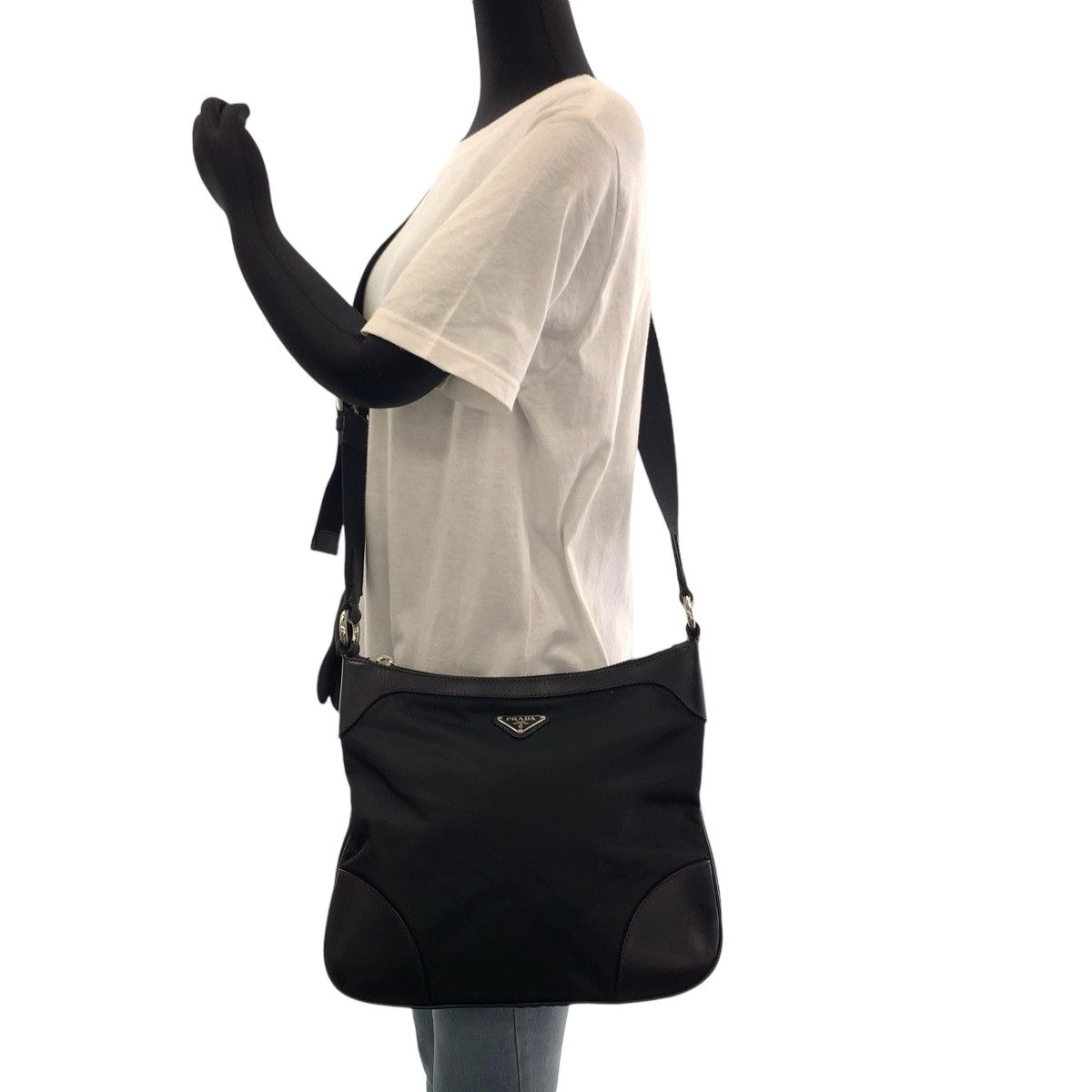 Prada Prada Prada Nylon Leather Tessuto Logo Shoulder Bag Canvas Crossbody Bag 408786 in Very Good Condition Size ONE SIZE - 7 Thumbnail
