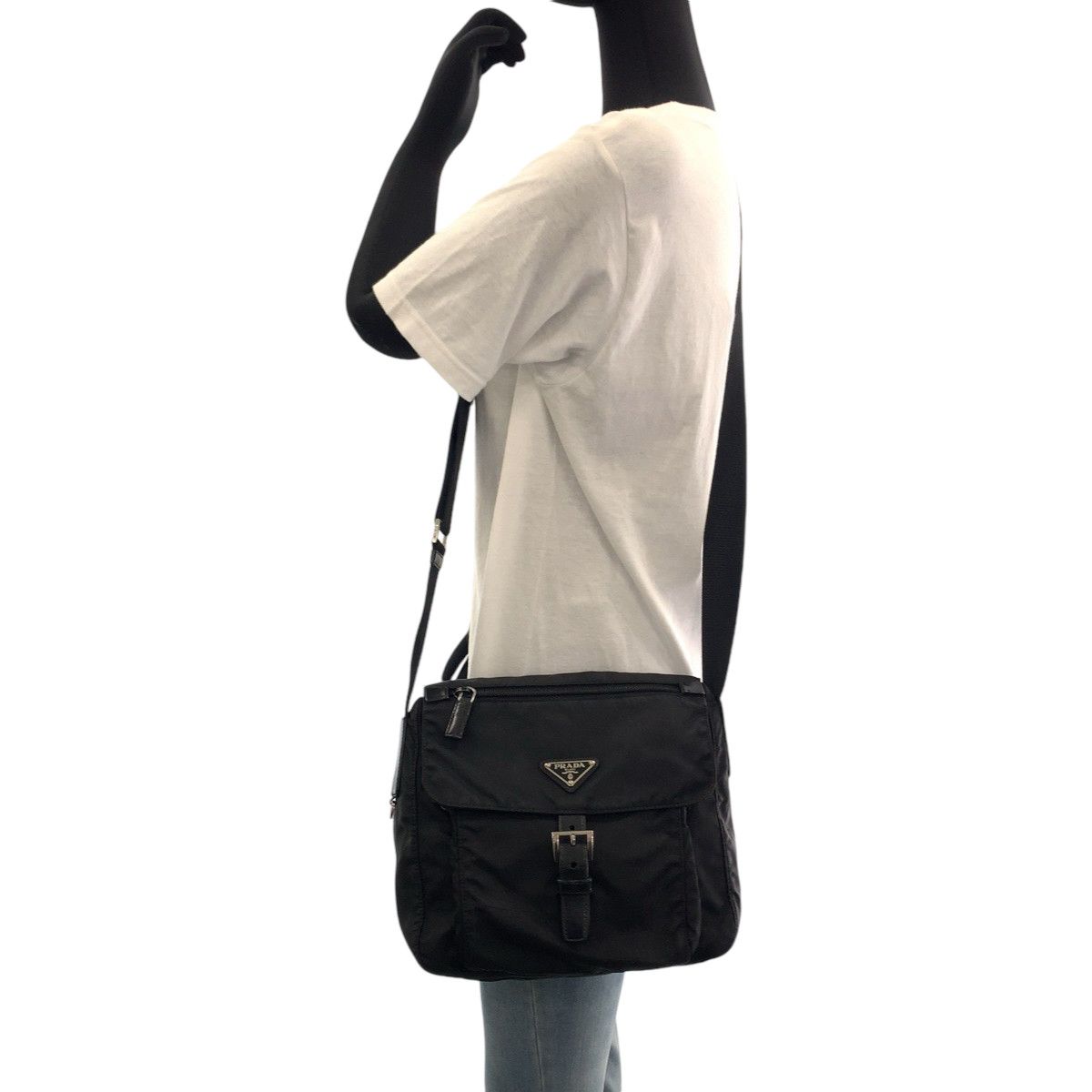 Prada Prada Prada Nylon Tessuto Logo Plate Shoulder Bag 1BD994 Canvas Crossbody Bag 1BD994 in Very Good Condition Size ONE SIZE - 7 Thumbnail