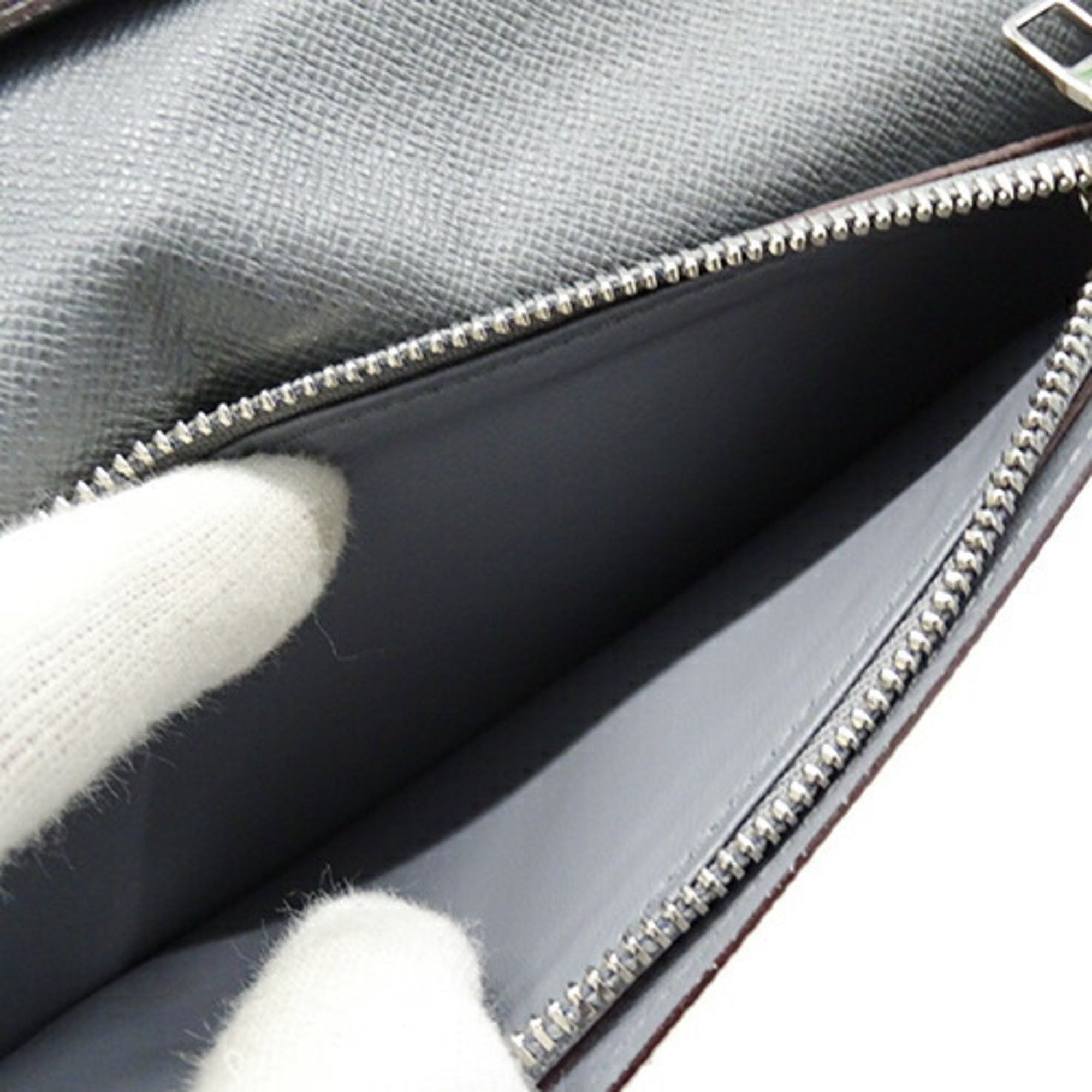 Louis Vuitton Louis Vuitton Taiga Wallet Men's Long Bi-fold Portefeuille Brazza Glacier M32653 SP1172 Size ONE SIZE - 9 Thumbnail