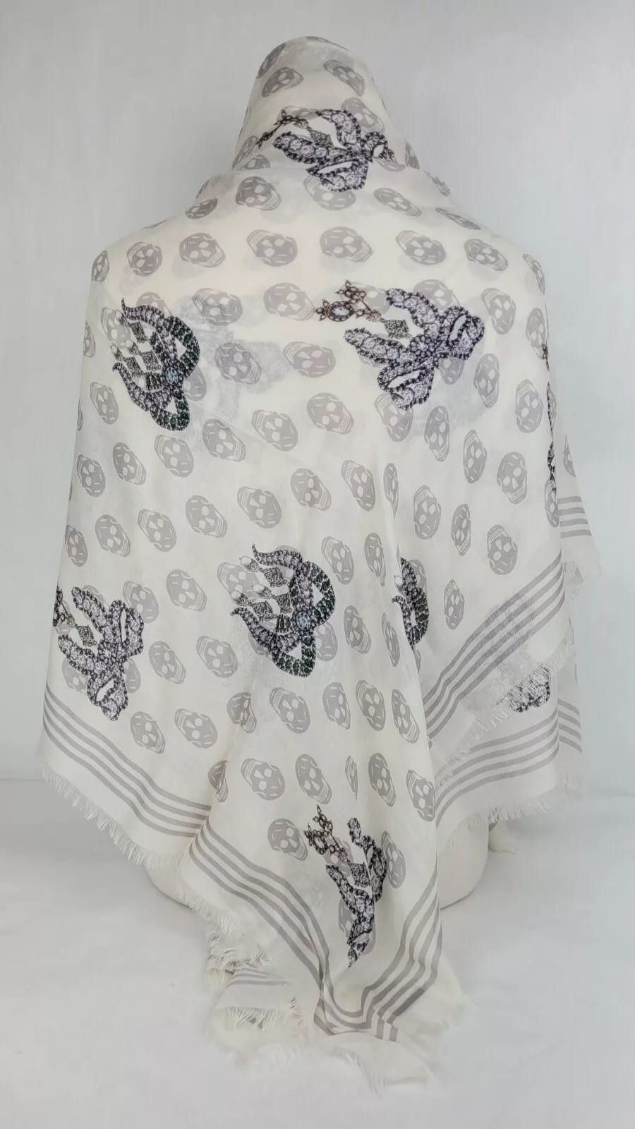 Alexander McQueen White Modal Skull/Crystal Ribbon Bow Print Scarf Size ONE SIZE - 3 Thumbnail