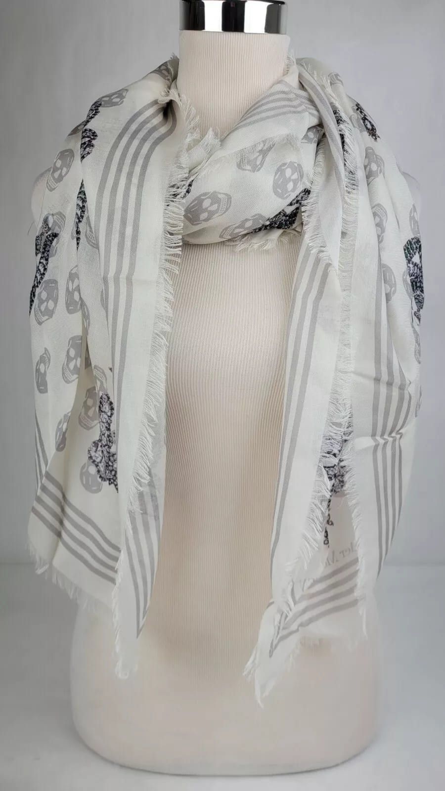 Alexander McQueen White Modal Skull/Crystal Ribbon Bow Print Scarf Size ONE SIZE - 4 Thumbnail