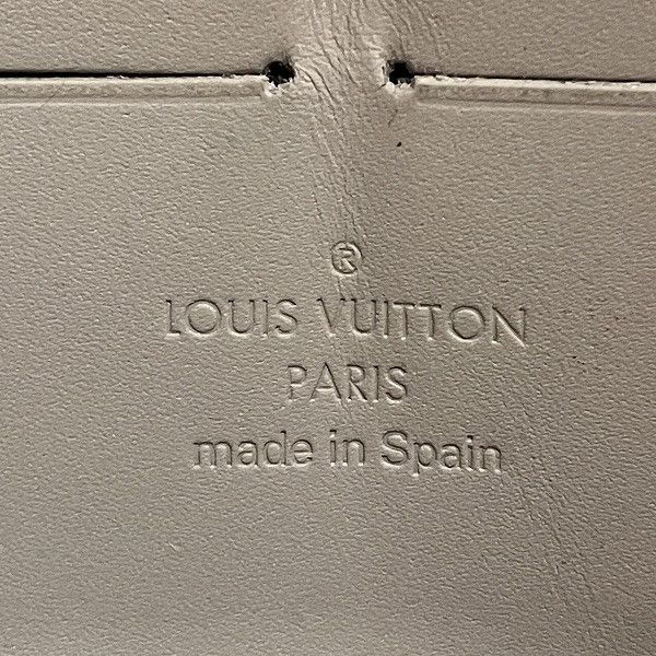 Louis Vuitton Louis Vuitton Louis Vuitton Suhali Zippy Wallet M93028 Leather Long Wallet M93028 in Good Condition Size ONE SIZE - 4 Thumbnail