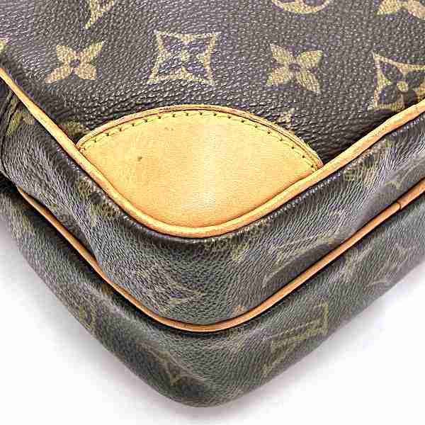 Louis Vuitton Louis Vuitton Louis Vuitton Monogram Amazon Shoulder Bag M45236 Canvas Crossbody Bag M45236 in Good Condition Size ONE SIZE - 4 Thumbnail