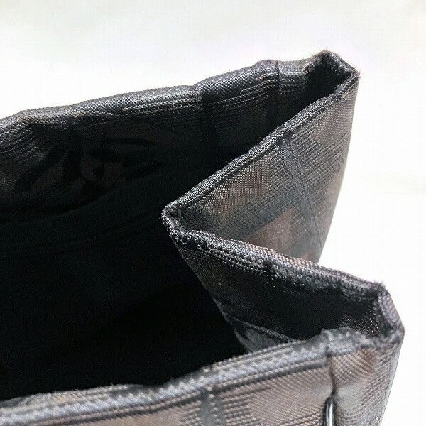 Chanel Chanel Chanel Nylon Leather Tote MM Handbag A15991 Canvas Handbag A15991 in Good Condition Size ONE SIZE - 9 Thumbnail