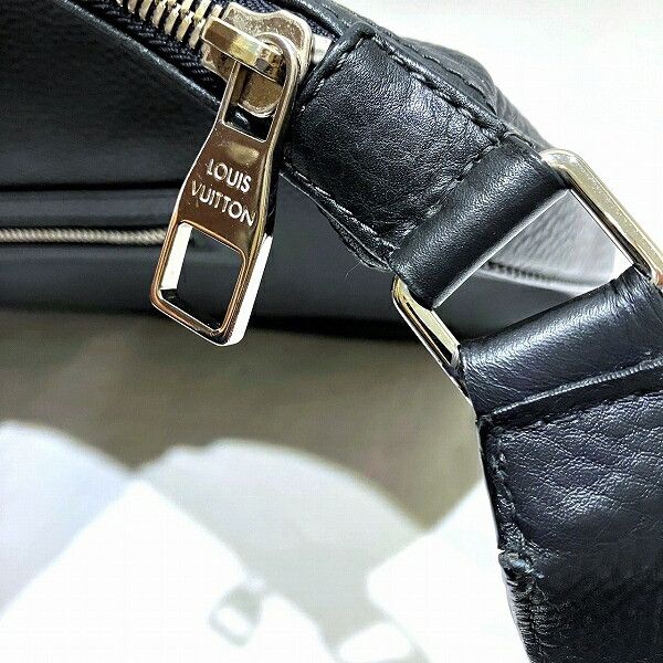 Louis Vuitton Louis Vuitton Louis Vuitton Naxos Alice Shoulder Bag M94206 Leather Shoulder Bag M94206 in Good Condition Size ONE SIZE - 9 Thumbnail