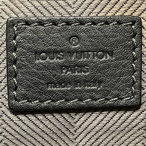 Louis Vuitton Louis Vuitton Louis Vuitton Naxos Alice Shoulder Bag M94206 Leather Shoulder Bag M94206 in Good Condition Size ONE SIZE - 5 Thumbnail