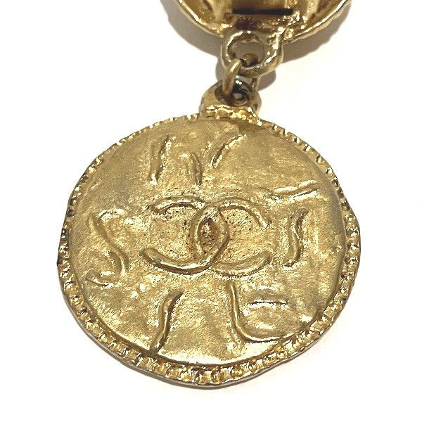 Chanel Chanel Chanel Coin Motif Earrings Metal Earrings in Good Condition Size ONE SIZE - 8 Thumbnail
