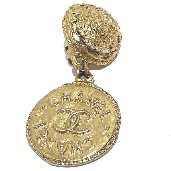 Chanel Chanel Chanel Coin Motif Earrings Metal Earrings in Good Condition Size ONE SIZE - 2 Thumbnail