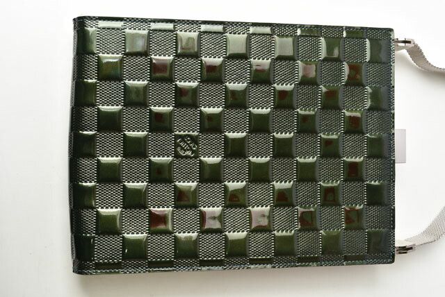 Louis Vuitton Louis Vuitton Louis Vuitton Damier Vernis Clutch Bag M92105 Leather Clutch Bag M92105 in Excellent Condition Size ONE SIZE - 12 Thumbnail