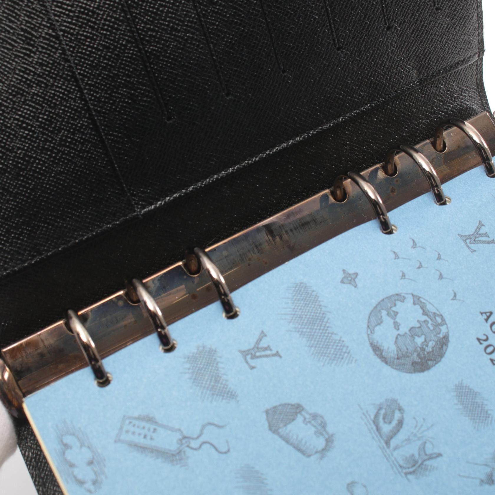 Louis Vuitton Louis Vuitton Epi Agenda MM Leather Notebook Cover R20042 in Great Condition Size ONE SIZE - 7 Thumbnail