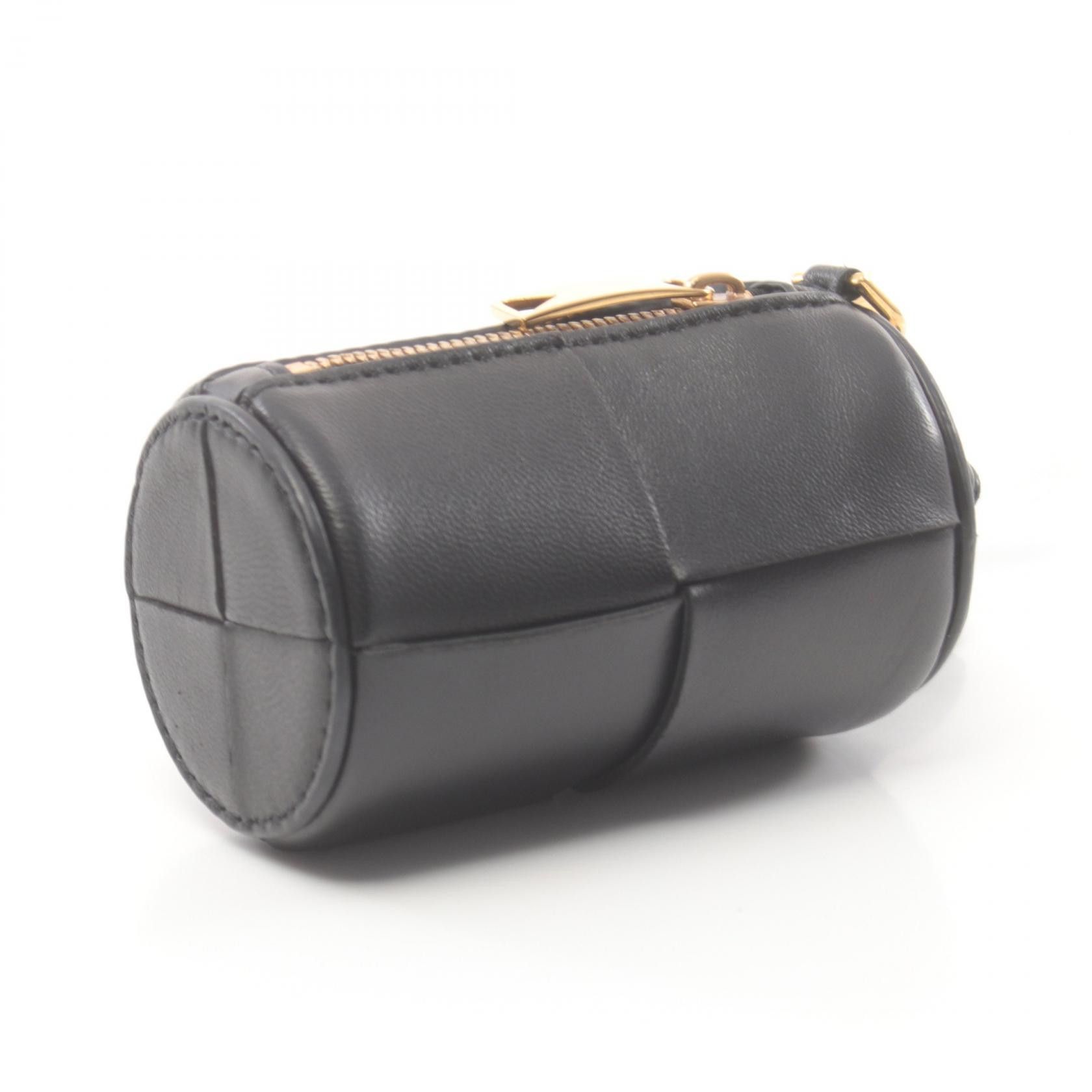 Bottega Veneta Bottega Veneta Candy Cassette Leather Shoulder Bag 666688 in Great Condition Size ONE SIZE - 2 Thumbnail