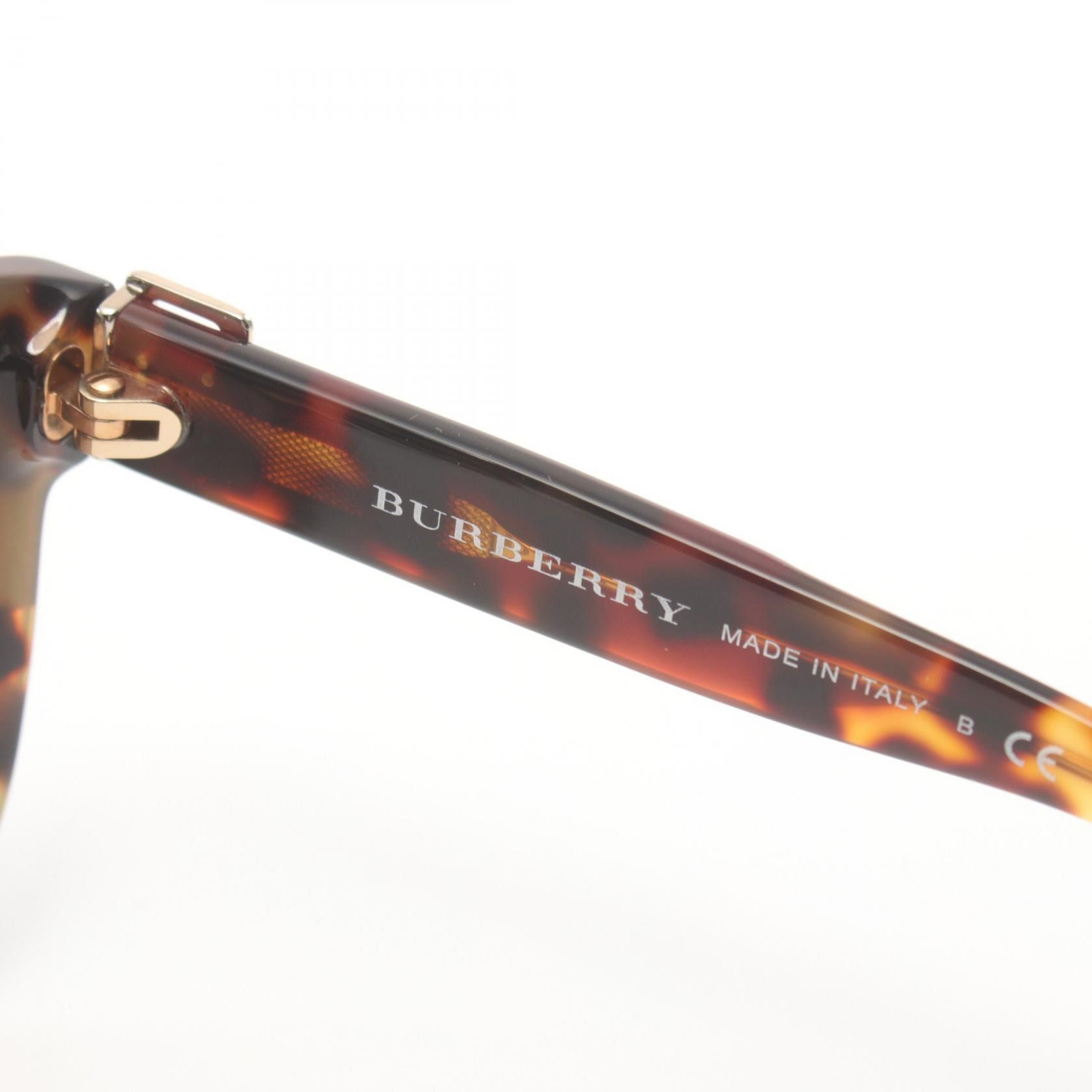 Burberry Burberry Square Tinted Sunglasses Plastic Sunglasses B4258F in Great Condition Size ONE SIZE - 4 Thumbnail