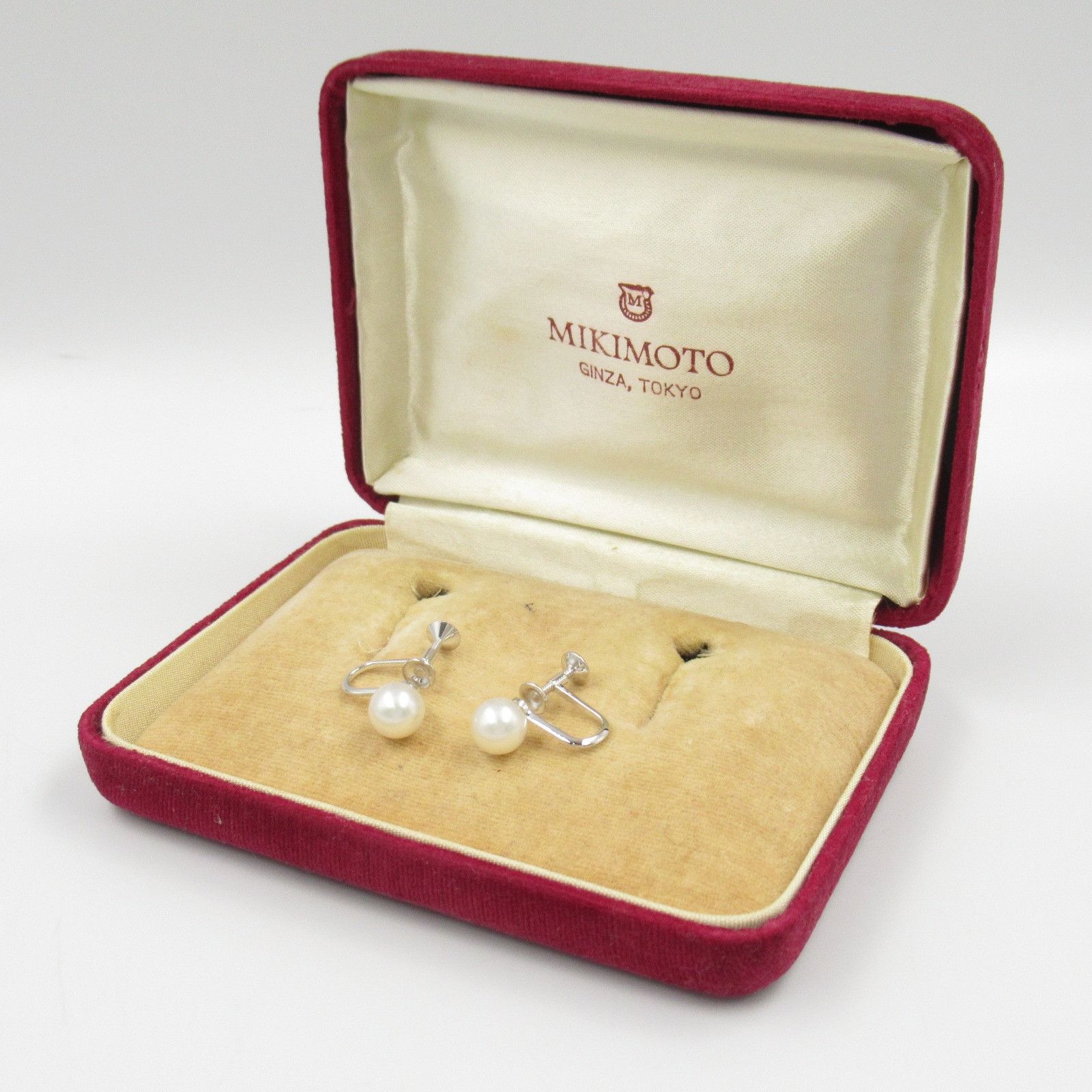 Mikimoto Mikimoto 18K Pearl Earrings Metal Earrings in Great Condition Size ONE SIZE - 7 Thumbnail