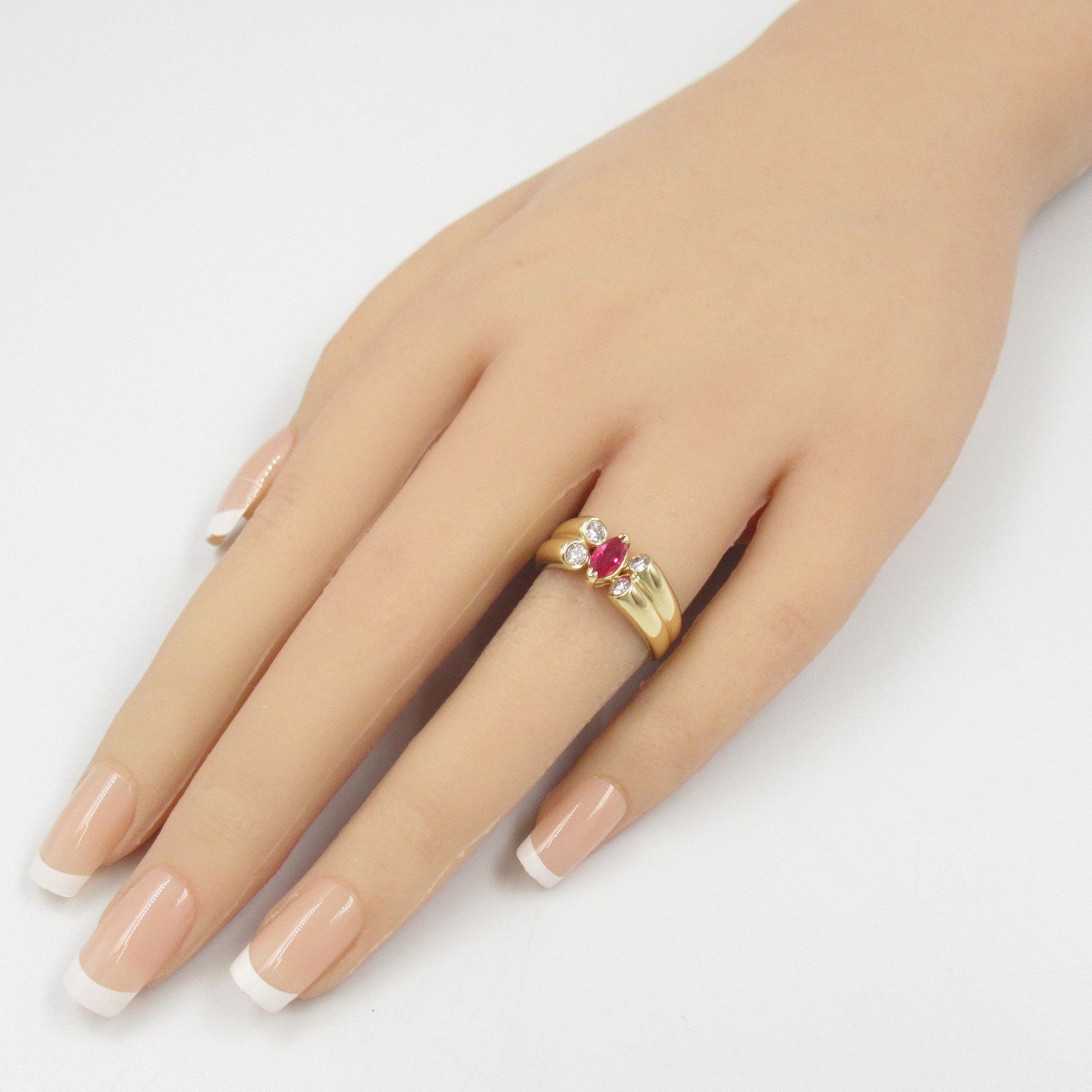 Other Other 18K Ruby Diamond Ring Metal Ring in Great Condition Size ONE SIZE - 7 Thumbnail
