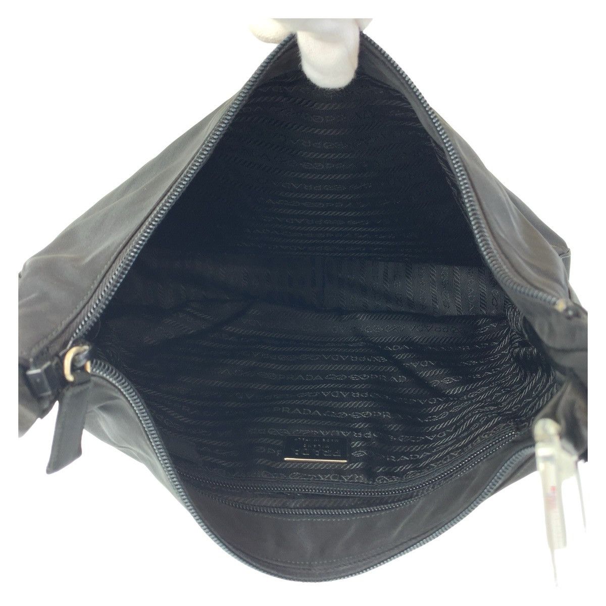 Prada Prada Prada Nylon Tessuto Logo Plate Shoulder Bag Canvas Crossbody Bag 408547 in Great Condition Size ONE SIZE - 3 Thumbnail
