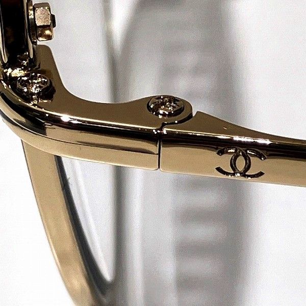 Chanel Chanel Chanel 4246-H Sunglasses with Faux Pearl Metal Sunglasses 4246-H in Great Condition Size ONE SIZE - 4 Thumbnail