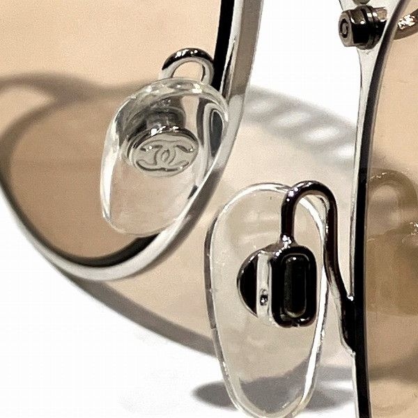 Chanel Chanel Chanel 4247-H Pearl Sunglasses Metal Sunglasses 4247-H in Great Condition Size ONE SIZE - 6 Thumbnail