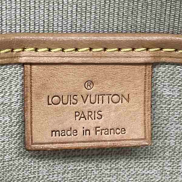 Louis Vuitton Louis Vuitton Louis Vuitton Monogram Excursion Handbag M41450 Canvas Handbag M41450 in Good Condition Size ONE SIZE - 5 Thumbnail