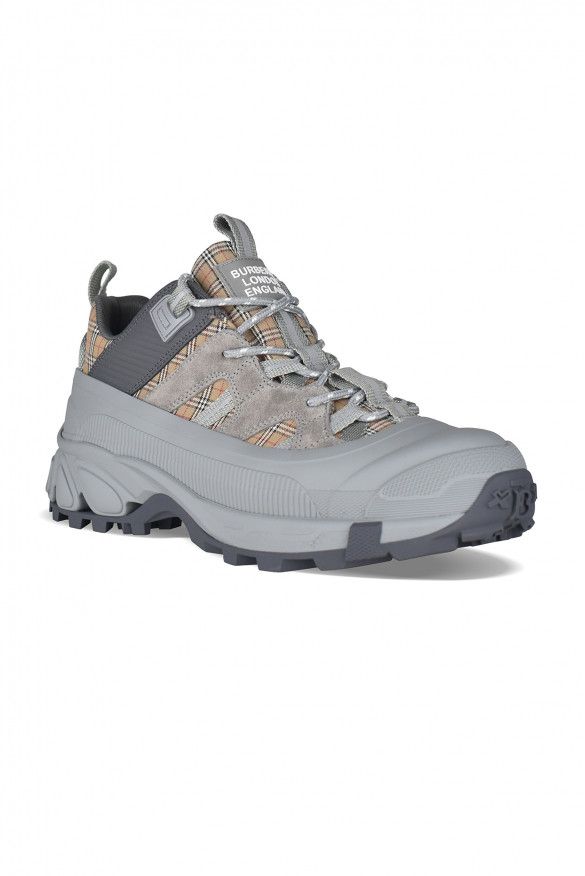 Burberry Arthur Sneakers Size US 7 / EU 40 - 2 Thumbnail