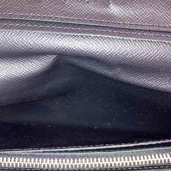 Louis Vuitton Louis Vuitton Louis Vuitton Taiga Portefeuille Plaza Wallet Leather Long Wallet M32572 in Great Condition Size ONE SIZE - 7 Thumbnail