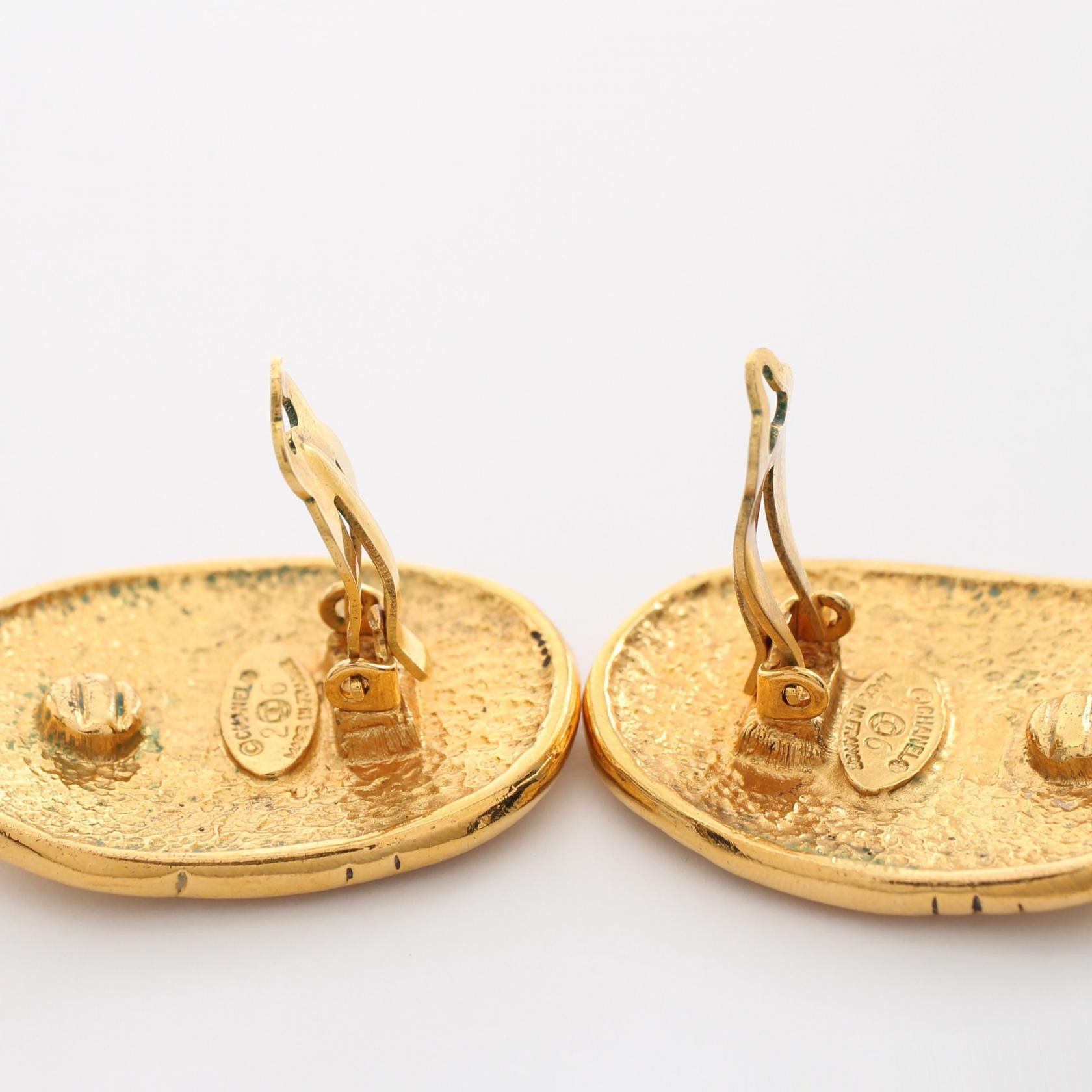 Chanel Chanel CC Crown Clip On Earrings Metal Earrings in Very Good Condition Size ONE SIZE - 6 Thumbnail