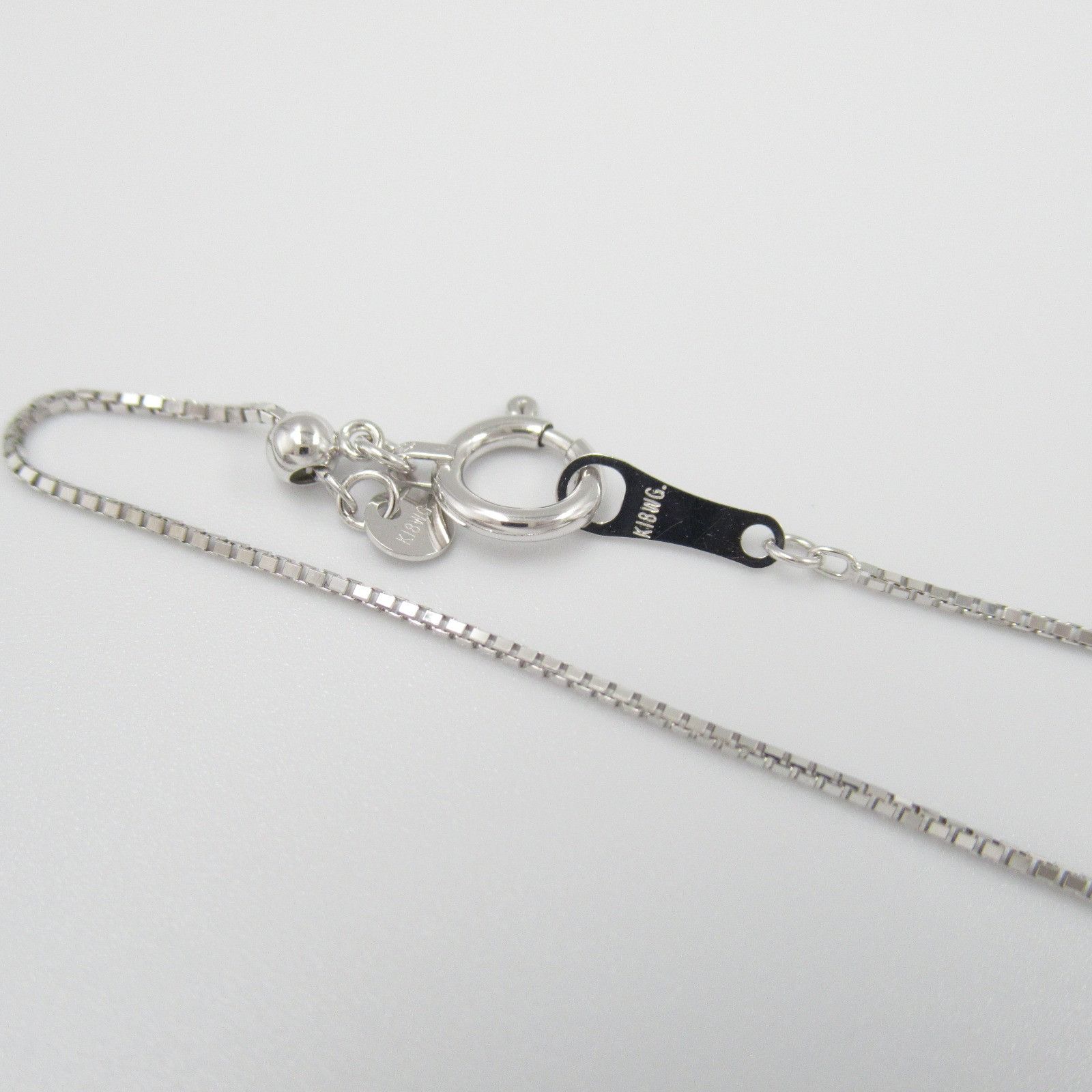 Other Other 18K Diamond Necklace Metal Necklace in Great Condition Size ONE SIZE - 5 Thumbnail