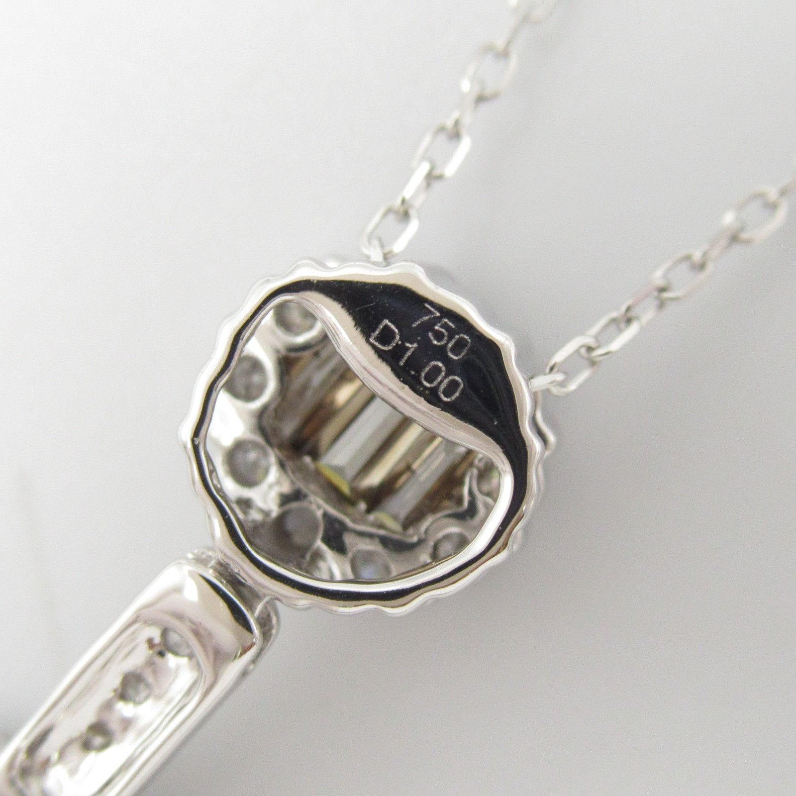 Other Other 18K Diamond Drop Necklace Metal Necklace in Great Condition Size ONE SIZE - 4 Thumbnail